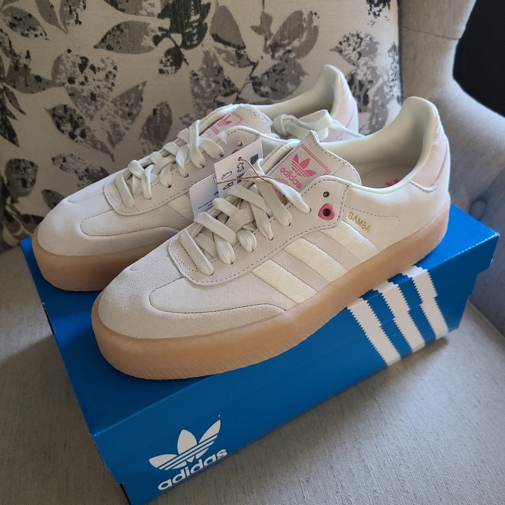 NWT Adidas Samba sambae in Ivory / Ivory / Pink Fusion
